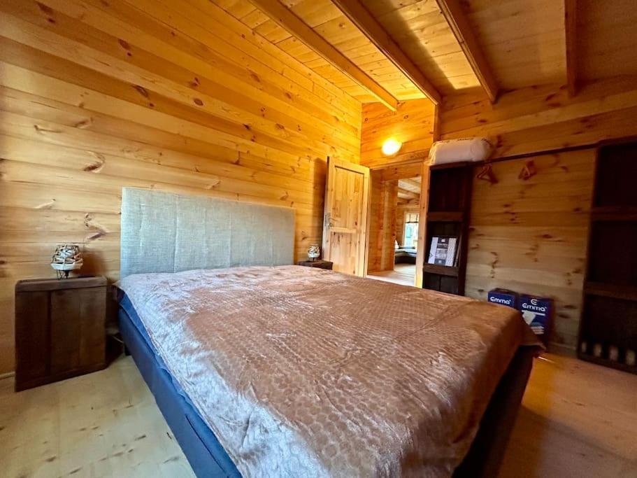 Bois Jacuzzi Chalet